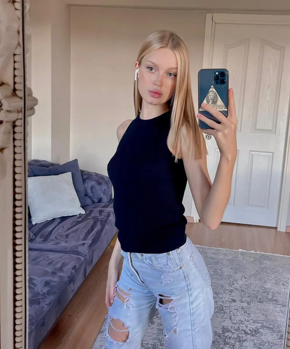 Madeline escort in Dubai