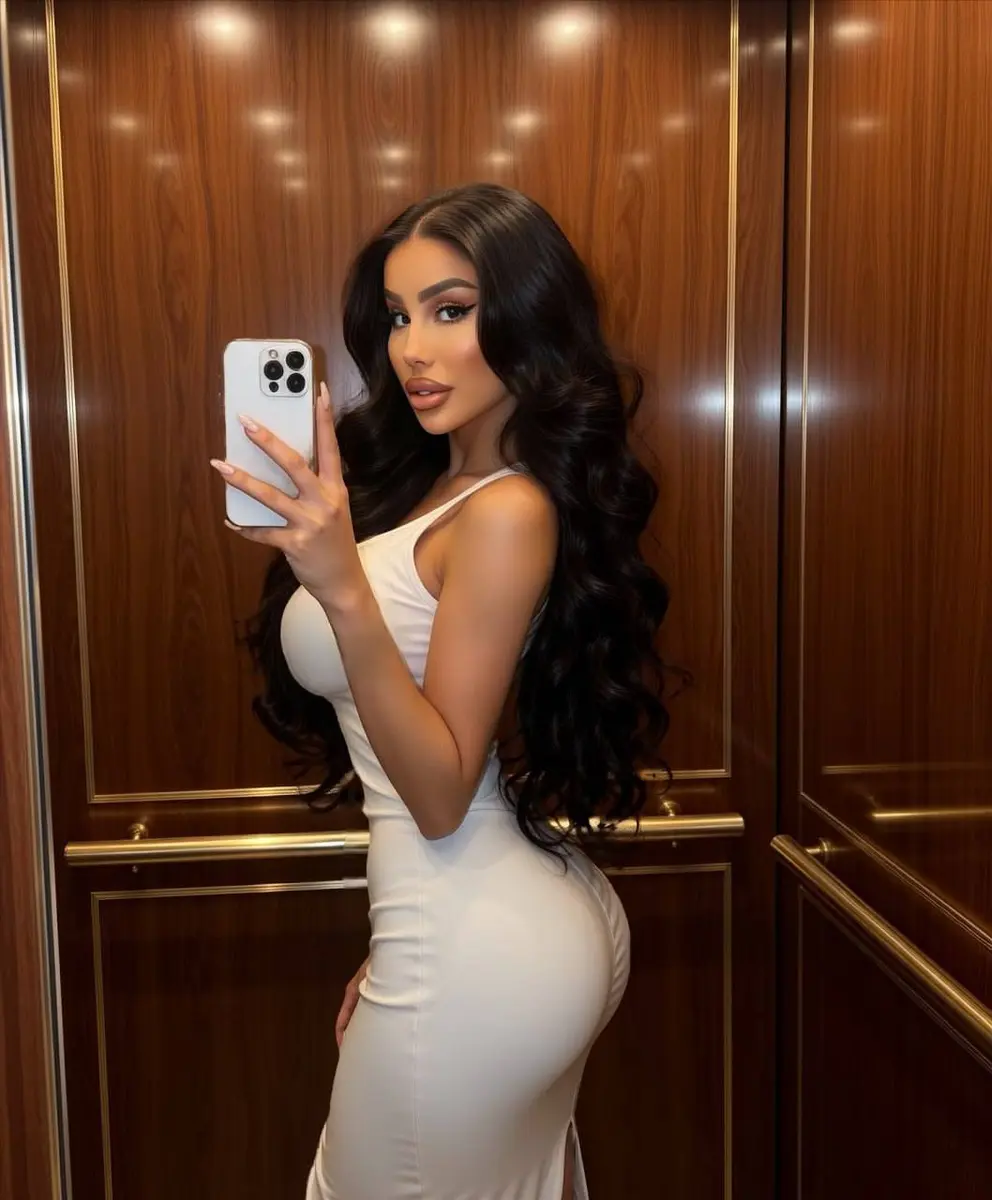 Scarlett escort in Dubai