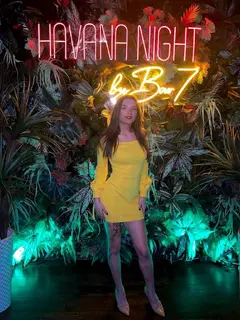 Sophia escort in Dubai
