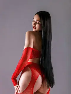 Ustinya escort in Dubai